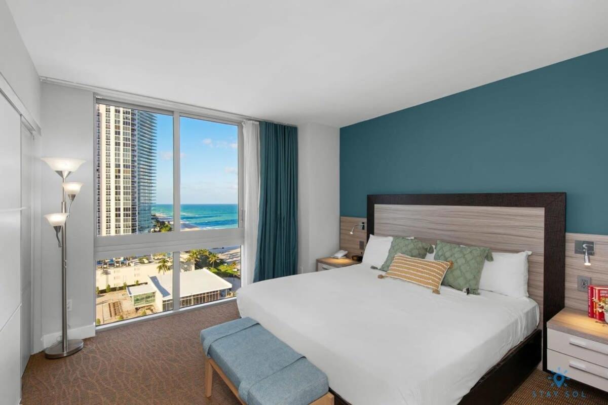 Beachfront Resort Pool Ocean View Balcony Miami Beach Exterior foto