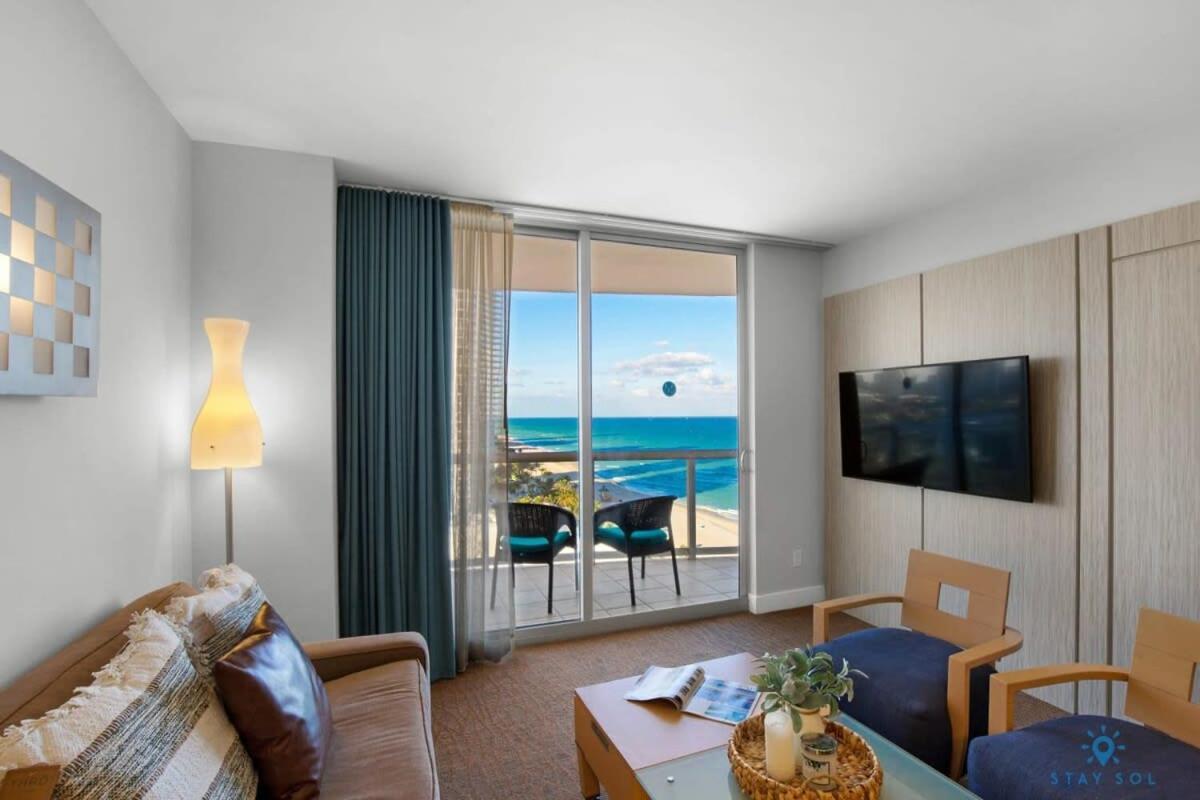 Beachfront Resort Pool Ocean View Balcony Miami Beach Exterior foto